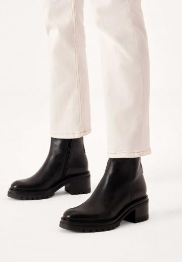 Полусапожки на платформе