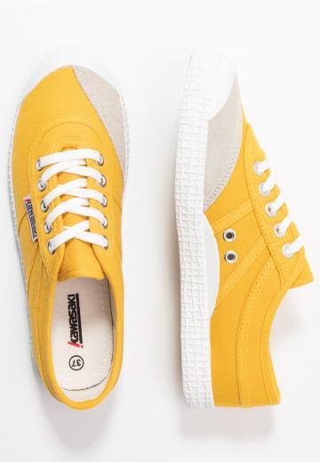 Спортивные балетки