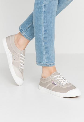 Спортивные балетки