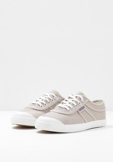 Спортивные балетки