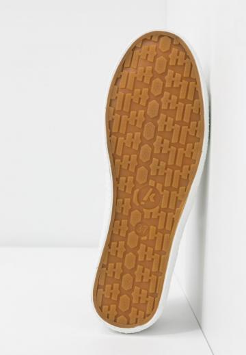 Спортивные балетки