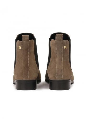 Полусапожки на высоком каблуке