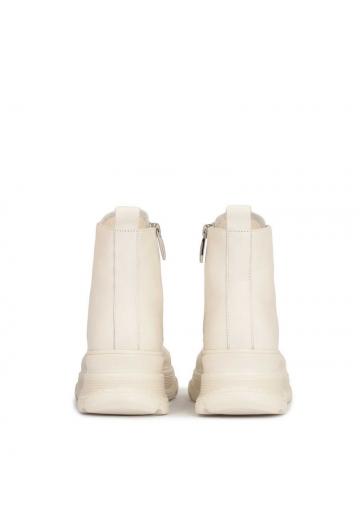 Полусапожки на высоком каблуке