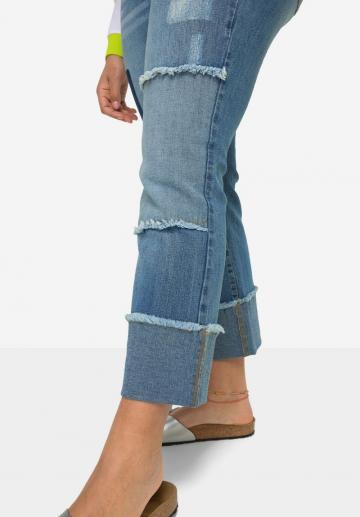 Короткие джинсы