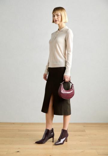 Полусапожки на высоком каблуке