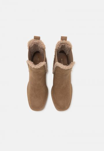 Ботинки челси