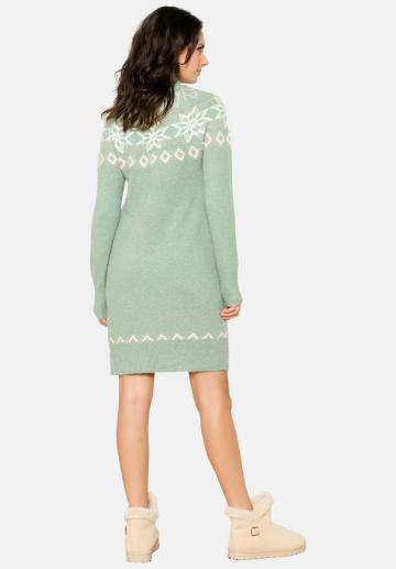 Вязаное платье