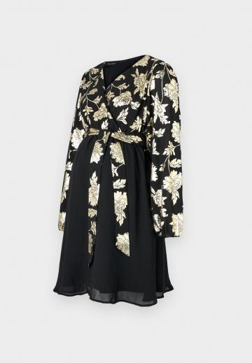 Короткое платье