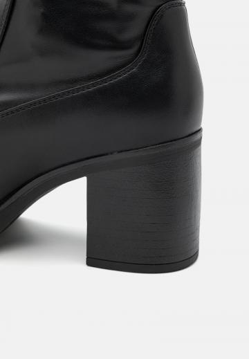 Сапоги на платформе