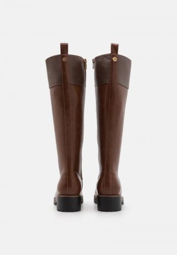 Сапоги на шнуровке