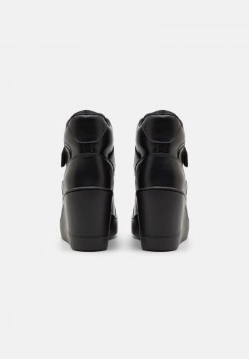 Высокие кеды