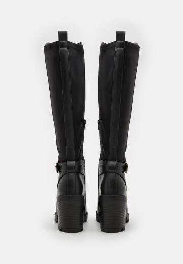 Широкие сапоги