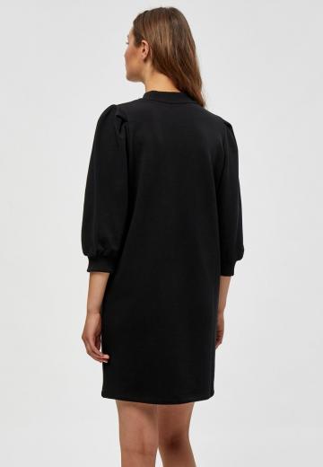 Вязаное платье