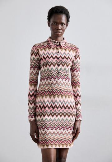 Вязаное платье