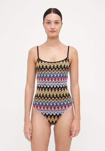 Слитный купальник