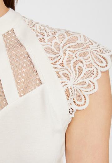 Кружевная блузка