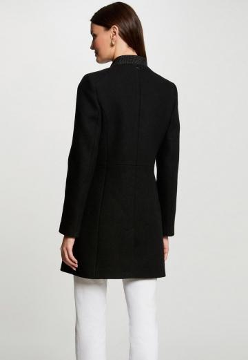 Короткое пальто