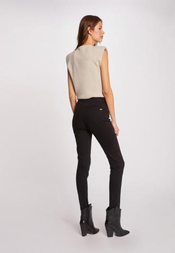 Узкие брюки