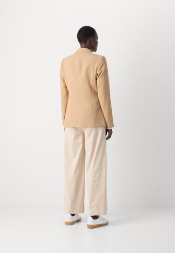 Вельветовая куртка