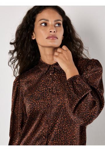 Атласная блузка