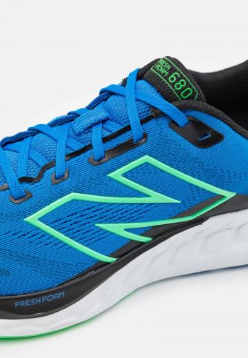 Беговые кроссовки