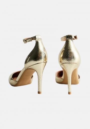 Туфли с ремешком