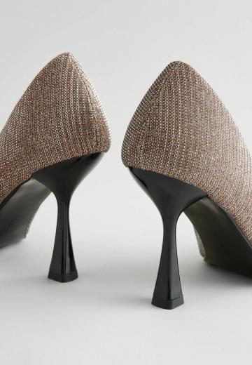 Туфли на высоком каблуке