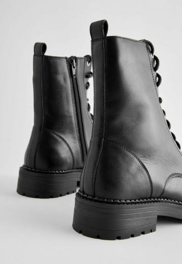 Широкие сапоги