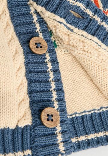 Вязаная кофта