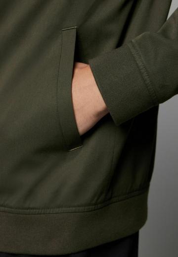 Куртка бомбер