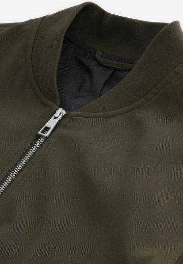 Куртка бомбер