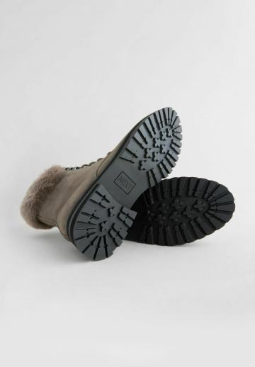 Широкие сапоги