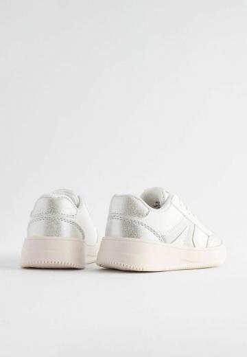 Детская обувь