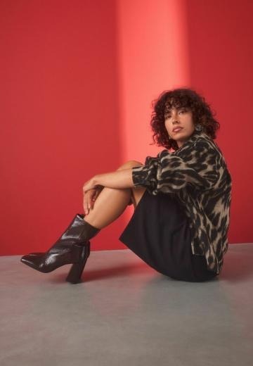 Полусапожки на высоком каблуке