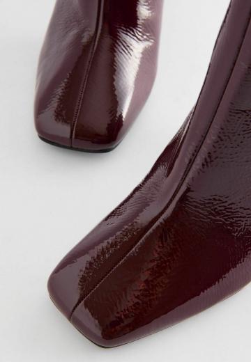 Полусапожки на высоком каблуке