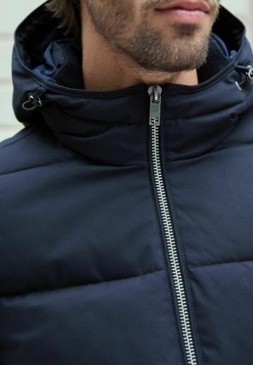 Зимняя куртка