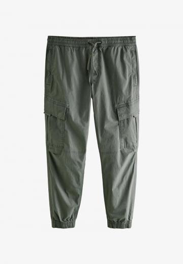 Брюки с накладными карманами