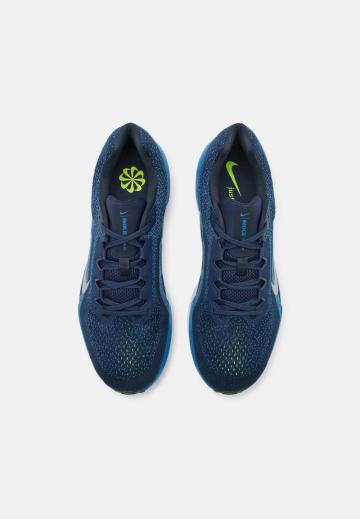 Беговые кроссовки