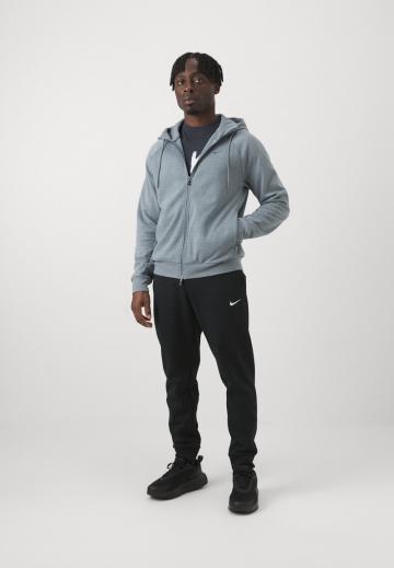 Спортивная кофта