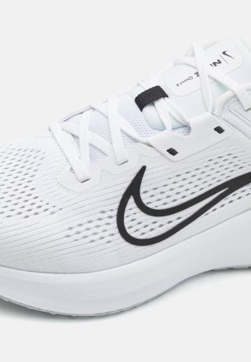 Беговые кроссовки