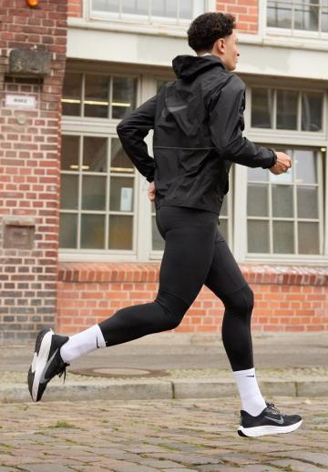 Беговые кроссовки