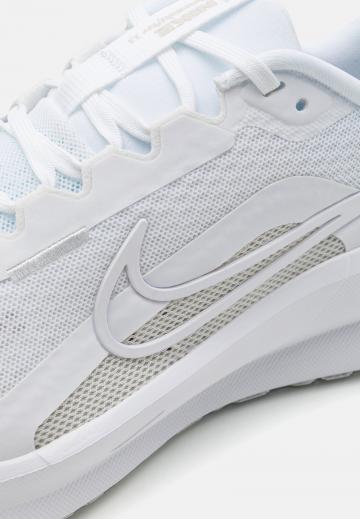 Беговые кроссовки