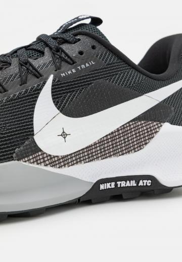 Беговые кроссовки