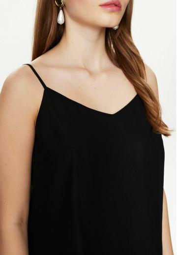 Топ на бретельках