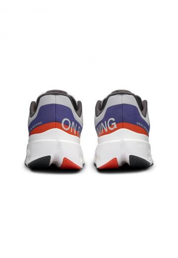 Беговые кроссовки