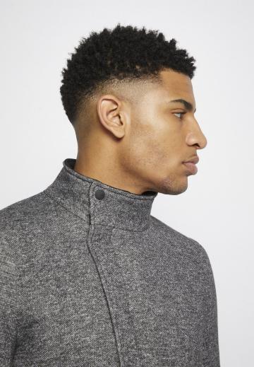 Шерстяное пальто