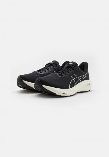 Беговые кроссовки