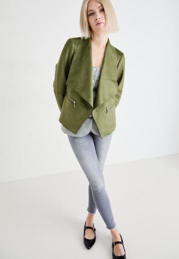 Узкие джинсы