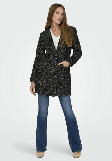 Шерстяное пальто