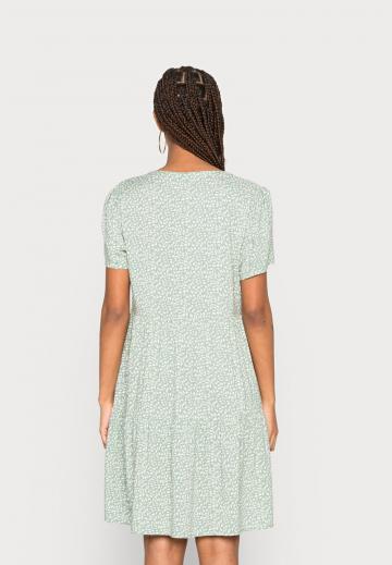 Короткое платье